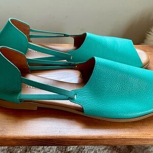 Womads Peep Toe Sandals NWT - Women’s Teal Slingback Flats